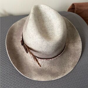 Outback Trading Co - new never worn